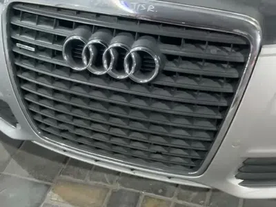 Халфкат Audi A6 2010 года с дверями и ходовой частью