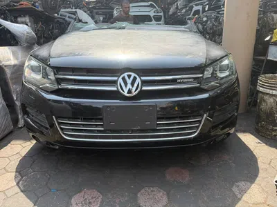 Volkswagen Touareg 2015 — машинокомплект без ДВС и АКПП